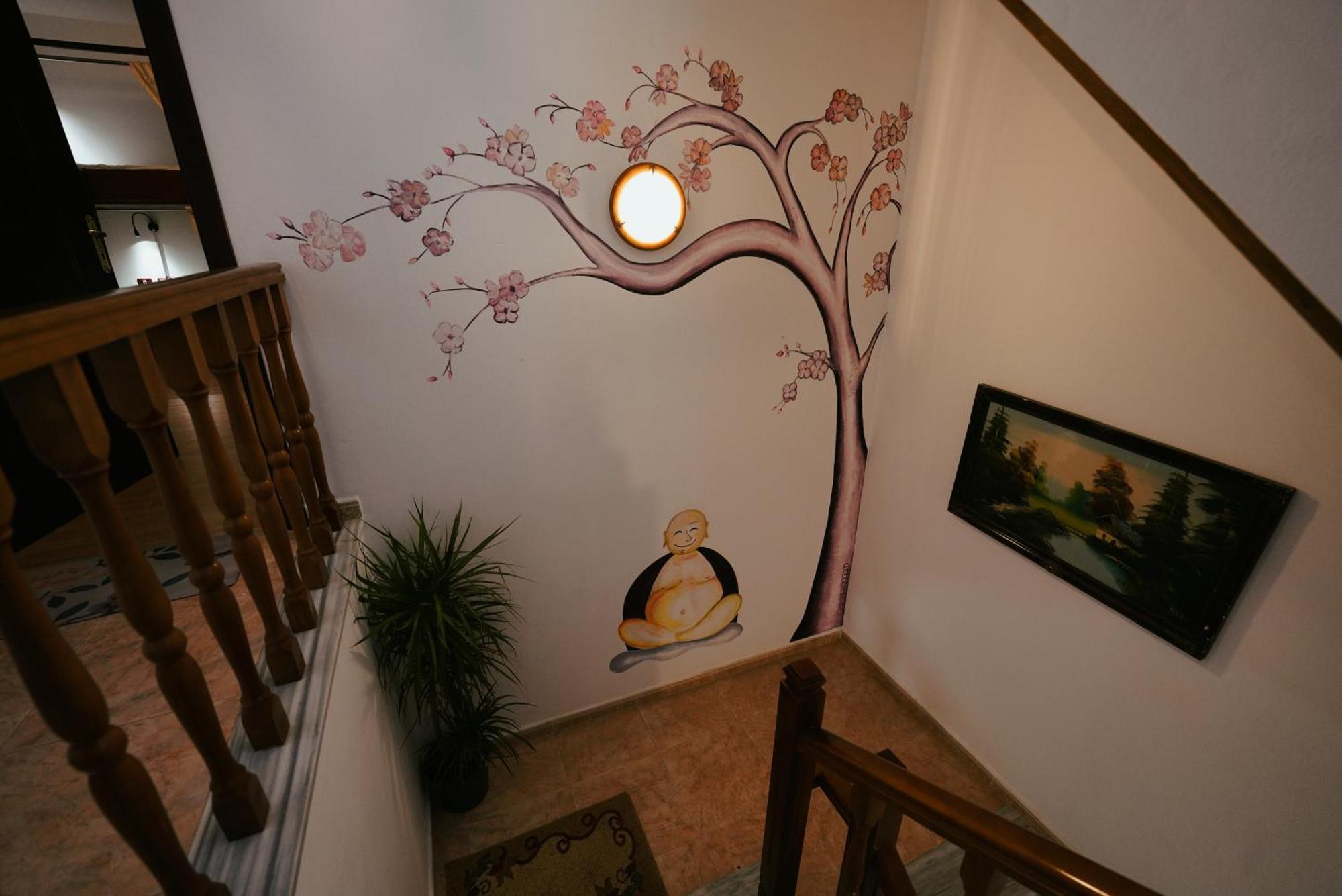 Maya Hostel Берат Екстер'єр фото